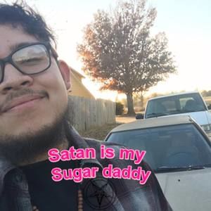 Meet your Posher, Eduar